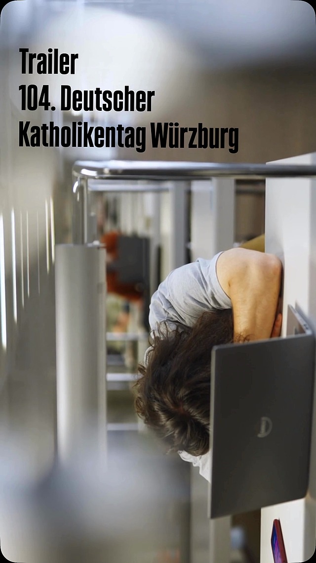 Unser offizieller Trailer für den 104. Deutschen Katholikentag 2026 in Würzburg ist da! 🎉

Kommt vom 13.-17. Mai 2026 nach Würzburg und betet, diskutiert und feiert mit uns!

Wie findet ihr den Trailer?🤔 Erkennt ihr die Orte in Würzburg?

Den Trailer findet ihr ebenfalls auf katholikentag.de und auf unserem YouTube Kanal: https://youtube.com/@katholikentag?si=CUeEeale0C4nF7Ud

Video: Neuproduction
#katholikentag2026 #würzburg #trailer #vorfreude❤️