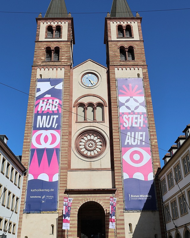 Nur noch 14 Tage bis zum Katholikentag!🎉🥰
13.-17. Mai in Würzburg...wir freuen uns schon sooo sehr!
#katholikentag #würzburg #katholikentag2026